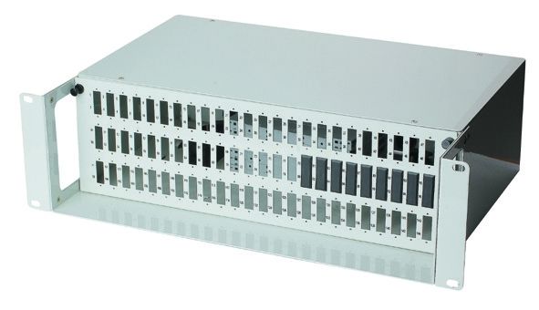 FTTH ve FTTC projesi için Fiber Optic Patch Panel iyi fiyatla YH22