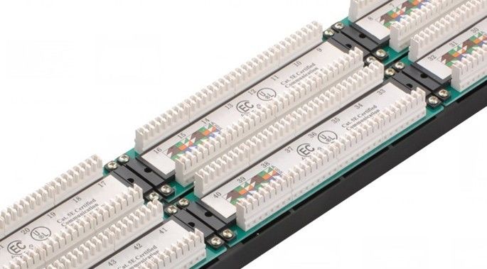 UTP 48 Port Yama Paneli 2U AMP Tipi Cat5e Patch Panelleri Bilgisayar Merkezi YH4015 için